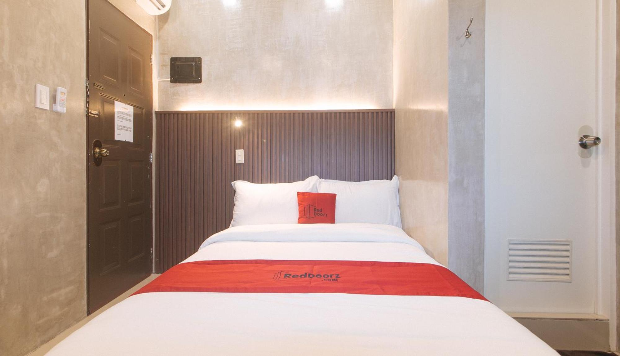 Paranaque City Reddoorz At Mbb Room Naia 2 מראה חיצוני תמונה